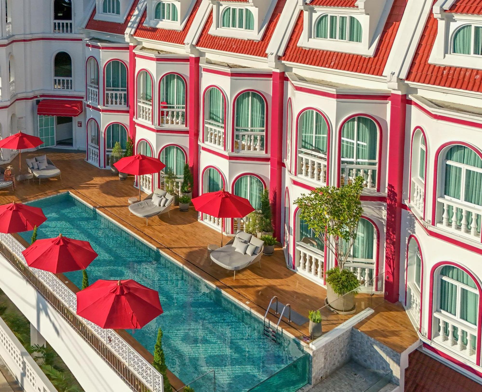 Hotel Midtown Ratsada Phuket Buitenkant foto